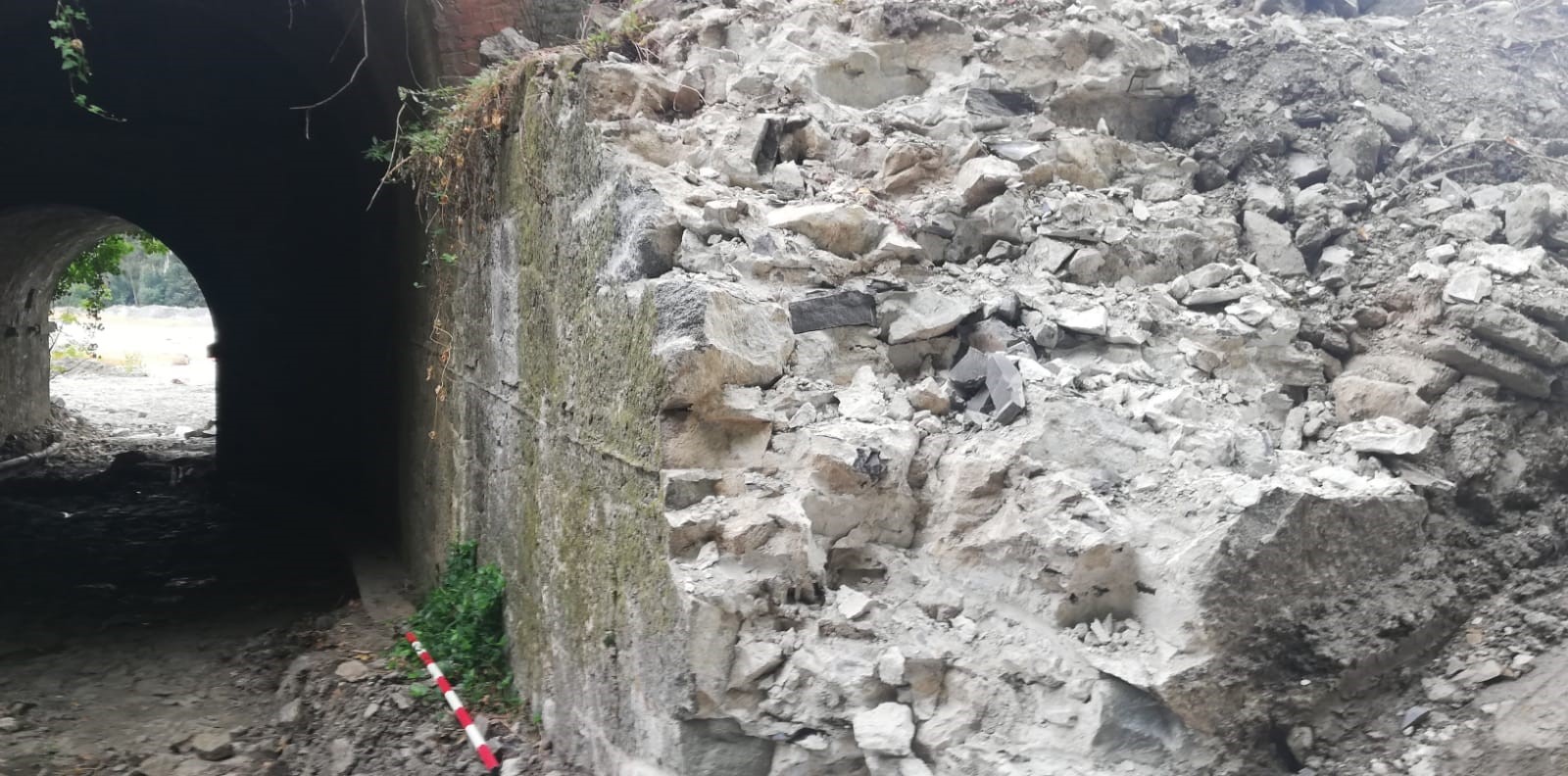 demolizione tombino